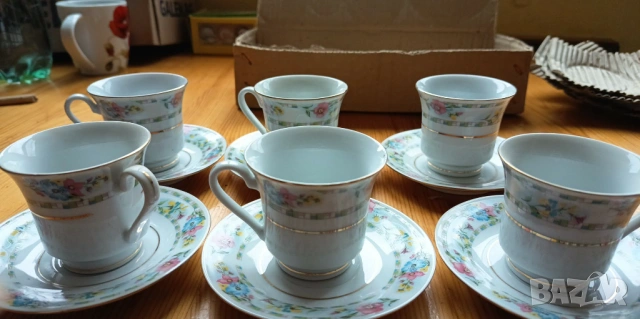 Сервиз за късо кафе, неупотребяван, снимка 3 - Сервизи - 53391269