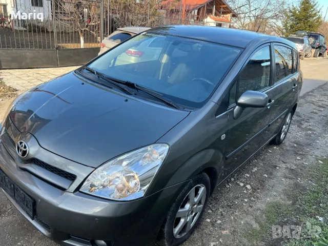 Toyota Corolla Verso 2.2D-4D 136k.c, снимка 3 - Автомобили и джипове - 48728587