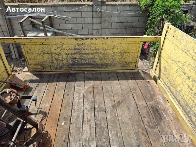 Камион с кран Волво FL7 триосен, снимка 3 - Камиони - 48816564