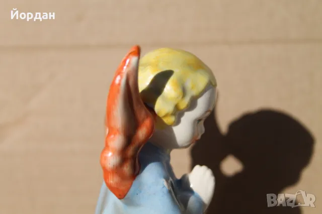 Стара порцеланова фигурка ''Goebel'' /1950-та година/, снимка 5 - Колекции - 47580975