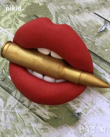 Уста устни целувка с патрон гилза силиконов молд форма фондан шоколад декор, снимка 4 - Форми - 48525029