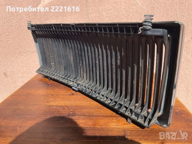 VOLVO 240 предна решетка, снимка 5 - Части - 42483886