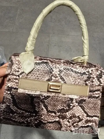 дамски чанти , снимка 2 - Чанти - 49527830