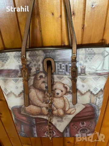 Кафява чанта с мечета