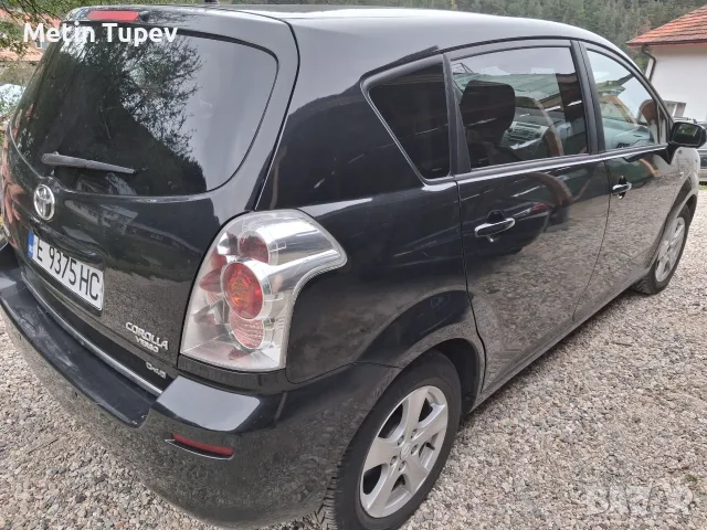 Тойота Корола Версо, снимка 6 - Автомобили и джипове - 56227359