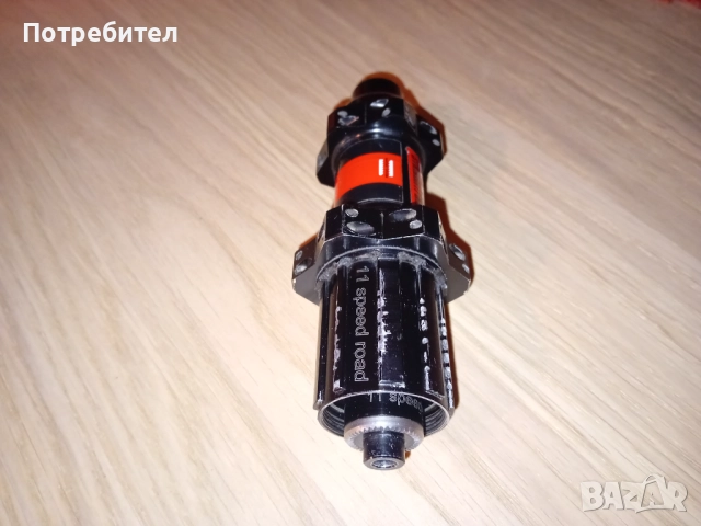 Задна главина DT Swiss 240s straightpull road, снимка 4 - Части за велосипеди - 52565426