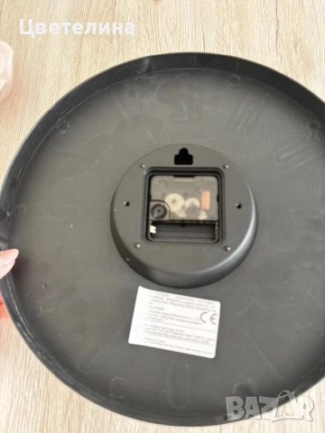 Стенен часовник , снимка 2 - Стенни часовници - 53778154