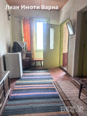 Къща с двор в с. Разделна, снимка 7 - Къщи - 51603665