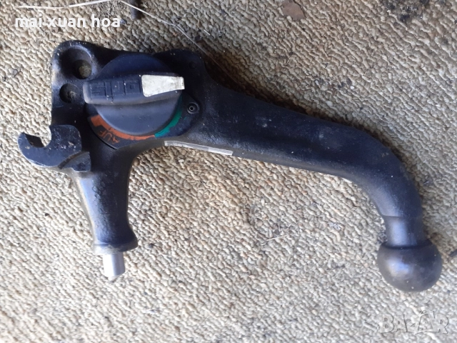 кука теглич Мерцедес 124 Е , снимка 4 - Части - 52458050