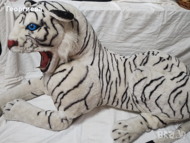 Огромен плюшен тигър, снимка 1 - Плюшени играчки - 44618403