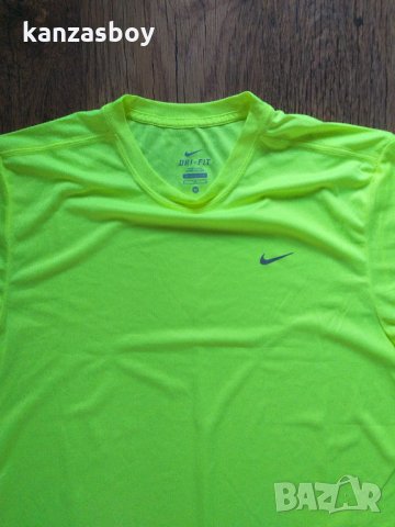 Nike Dri-FIT - страхотна мъжка тениска КАТО НОВА, снимка 2 - Тениски - 35948192