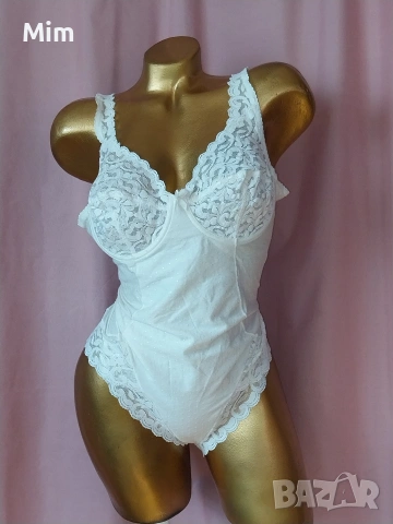 Missa 85 C Бяло памучно боди с дантела 