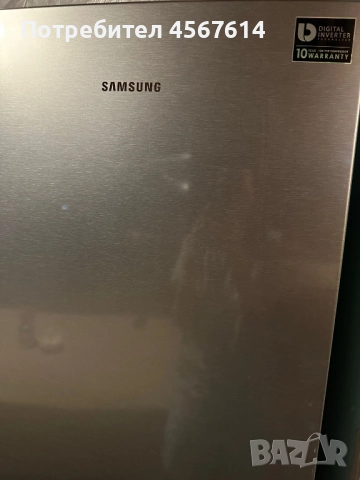 Продавам хладилник с фризер , снимка 1