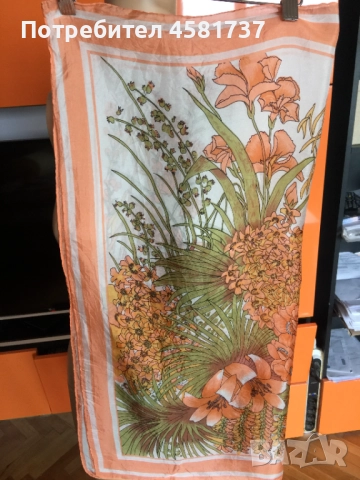 Копринен шал с флорален десен, снимка 3 - Шалове - 52053262