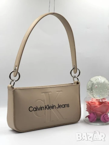 чанти Calvin Klein jeans , снимка 6 - Чанти - 51429637