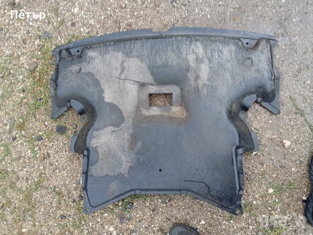 Кора под двигателя Mercedes w203 c class 2000-2008г , снимка 2 - Части - 51958442