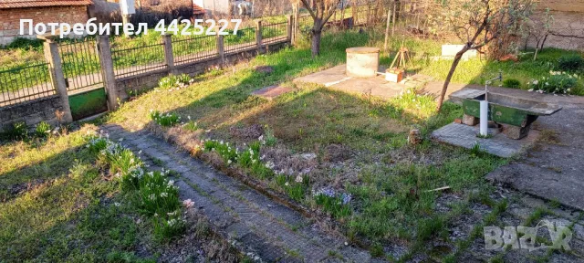 Продавам парцел с къща, снимка 9 - Къщи - 49630682