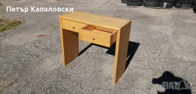 Масивно бюро с два броя чекмеджета. Намира се в град Габрово., снимка 4 - Бюра - 47696474