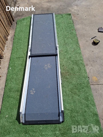 Разтегателна алуминиева рампа за кучета 