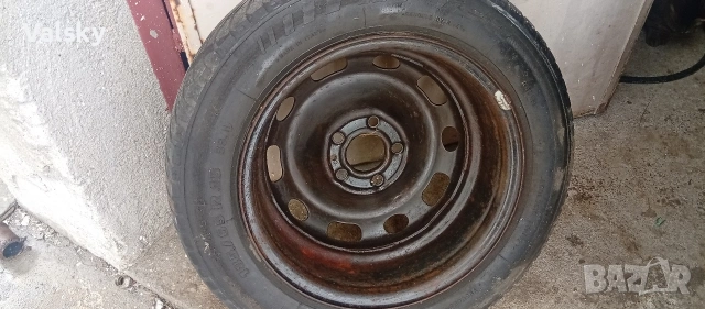 Volvo стоманена джанта 15x6.5J с гума 185/65/15 , снимка 2 - Гуми и джанти - 53265976