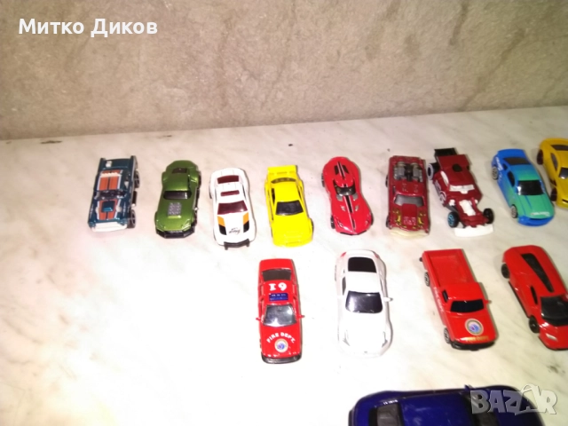 Метални колекционерски колички 16 бр Hotwheels-10бр.Bburago-1бр-Maisto-2бр-Welly-3бр., снимка 3 - Колекции - 51584647