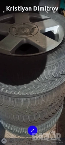 Оригинални джанти на форт фокус с 4 зимни гуми, снимка 2 - Гуми и джанти - 53752534