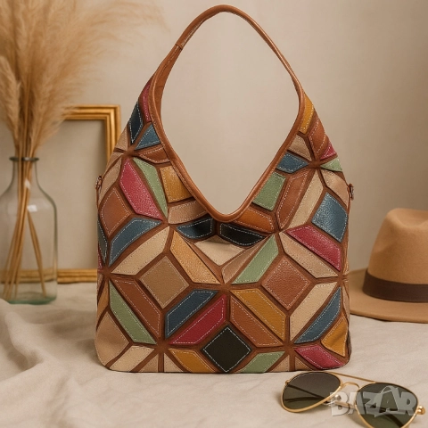 Дамска чанта с уникален пачуърк дизайн