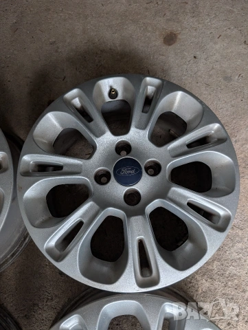 Оригинални алуминиеви джанти Форд 15/4×108, снимка 4 - Гуми и джанти - 53519898