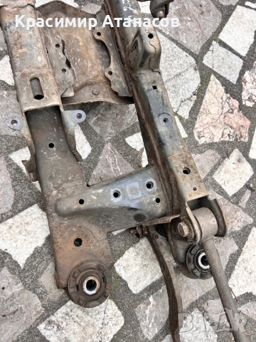 Заден мост за Тойота Авенсис T27 седан. Комби. 2009-2015г, снимка 4 - Части - 52889719