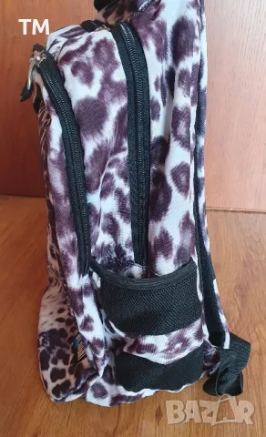 Продавам здрава и красива ученическа раница "ST.Right", снимка 6 - Раници - 47545552