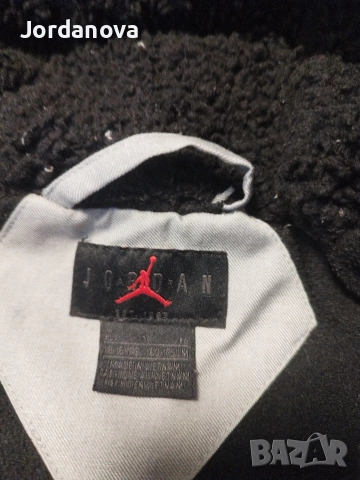 Nike Air Jordan XL оригинално супер дебело, снимка 5 - Детски якета и елеци - 52583915