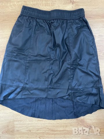 Къса кожена пола асиметрична, снимка 1