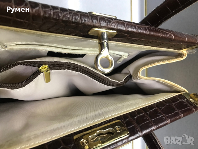 Италианска чанта Pelle di Giada, снимка 6 - Чанти - 44701739