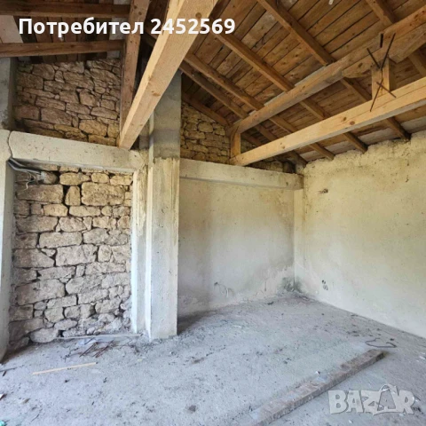 Продавам двуетажна къща в с.Изгрев,общ.Суворово,обл.Варна, снимка 7 - Къщи - 50799712