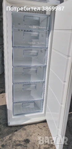 Фризер със шест чекмеджета AEG A+