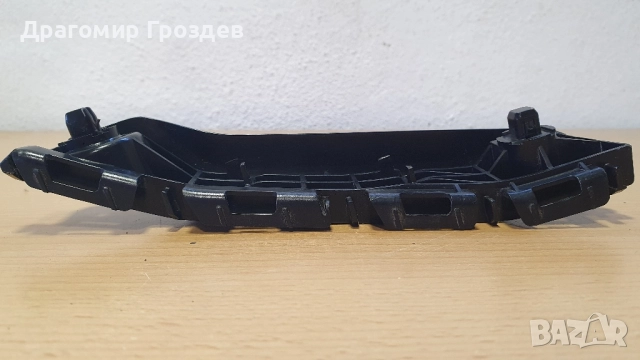 Оригинален ляв държач (скоба) за предна броня за Toyota Yaris / Тойота Ярис (2011-2017), снимка 5 - Части - 52532241