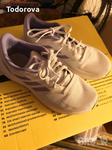 Дамски маратонки 40, снимка 2 - Маратонки - 52773379