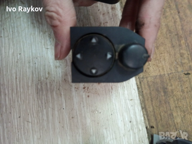 Бутони ел. огледала за Audi A3 , A4 , 4D0959565C, снимка 4 - Части - 52435245