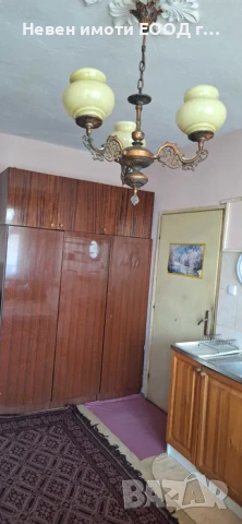 Стая от тристаен апартамент, кв.Бузлуджа, гр. В.Търново, снимка 2 - Апартаменти - 53599212