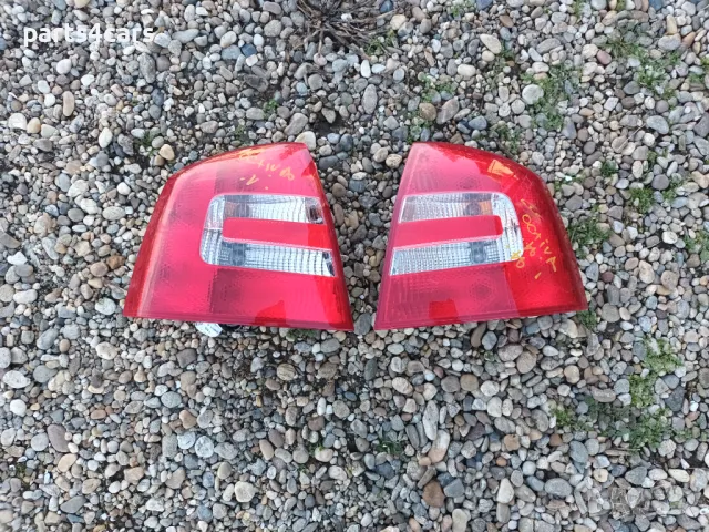 ляв и десен стоп за шкода октавия октавиа 2 седан SKODA OCTAVIA II