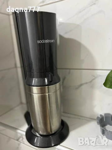 Уред за карбонизация "Кристал", марка SodaStream Германия, снимка 4 - Други - 50637850