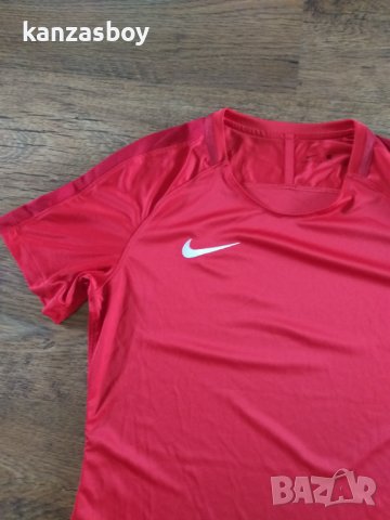 Nike - страхотна дамска тениска , снимка 3 - Тениски - 41763472