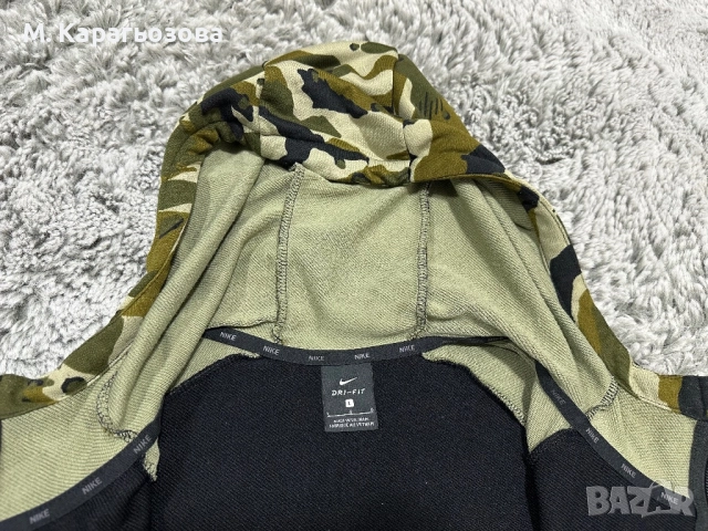 Мъжко горнище Nike Camo Fleece Hoodie, Размер L, снимка 6 - Спортни дрехи, екипи - 52407152