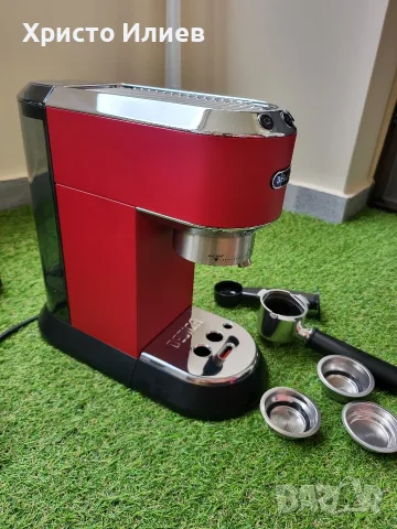 Кафемашина с ръкохватка Делонги DeLonghi Dedica EC685W Червена, снимка 9 - Кафемашини - 56192691