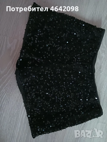 Нови къси панталони с пайети 