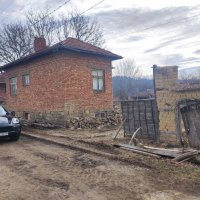 продава къща с двор в село Богатово, снимка 1 - Къщи - 44334278
