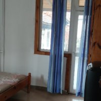 Единични стаи за дългосрочен наем в центъра на Банско, снимка 6 - Стаи под наем - 16209465