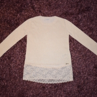 GUESS Women's blouse with lace Sz XS, снимка 1 - Блузи с дълъг ръкав и пуловери - 36058681