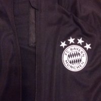 Спортно горнище-Bayern Munchen, снимка 6 - Спортни дрехи, екипи - 40441480