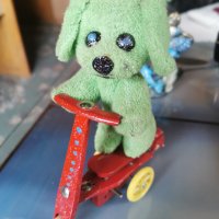 Винтидж играчка куче на скутер. , снимка 2 - Колекции - 40422961